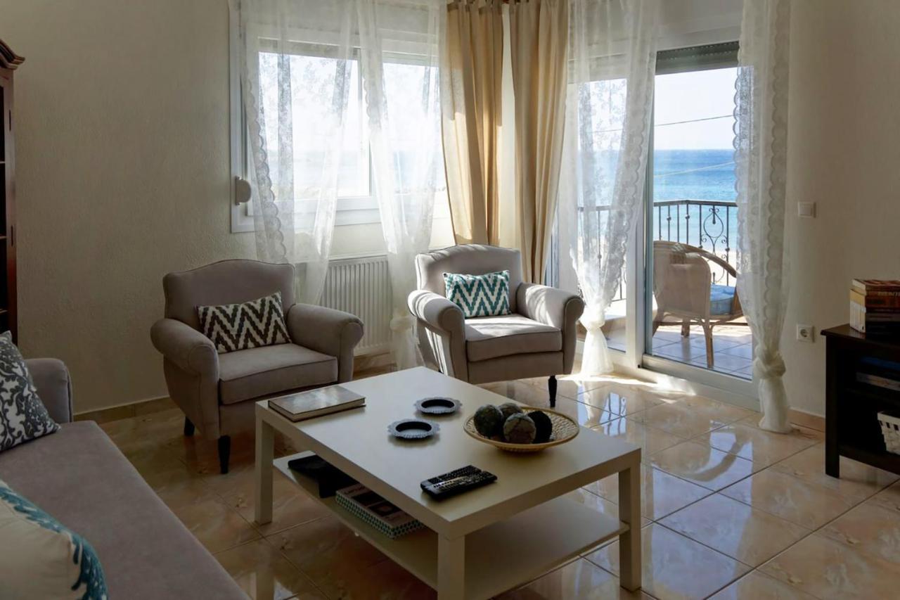Lemon Beach Front Apartment, Nikiti ภายนอก รูปภาพ