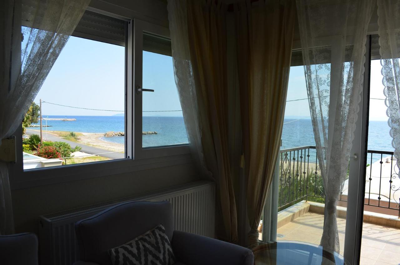 Lemon Beach Front Apartment, Nikiti ภายนอก รูปภาพ