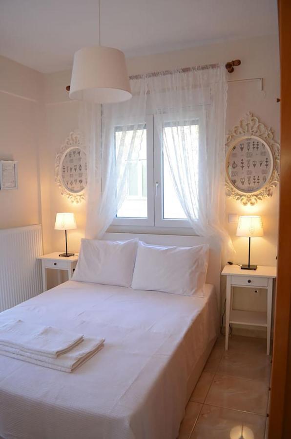 Lemon Beach Front Apartment, Nikiti ภายนอก รูปภาพ